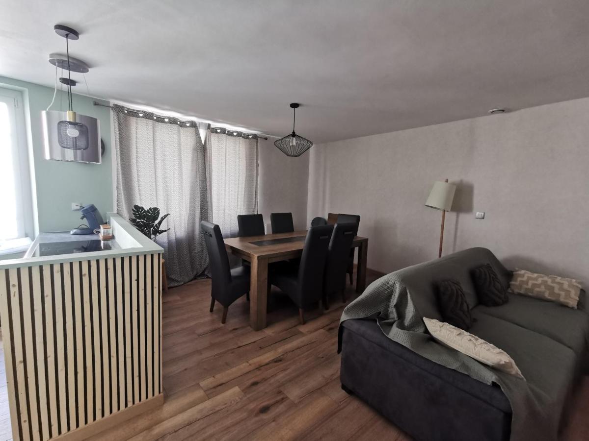 Maisondeville_Le_Cent_Un Angoulême Buitenkant foto