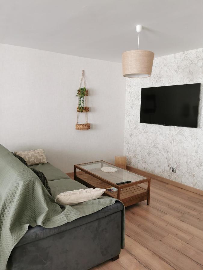 Maisondeville_Le_Cent_Un Angoulême Buitenkant foto